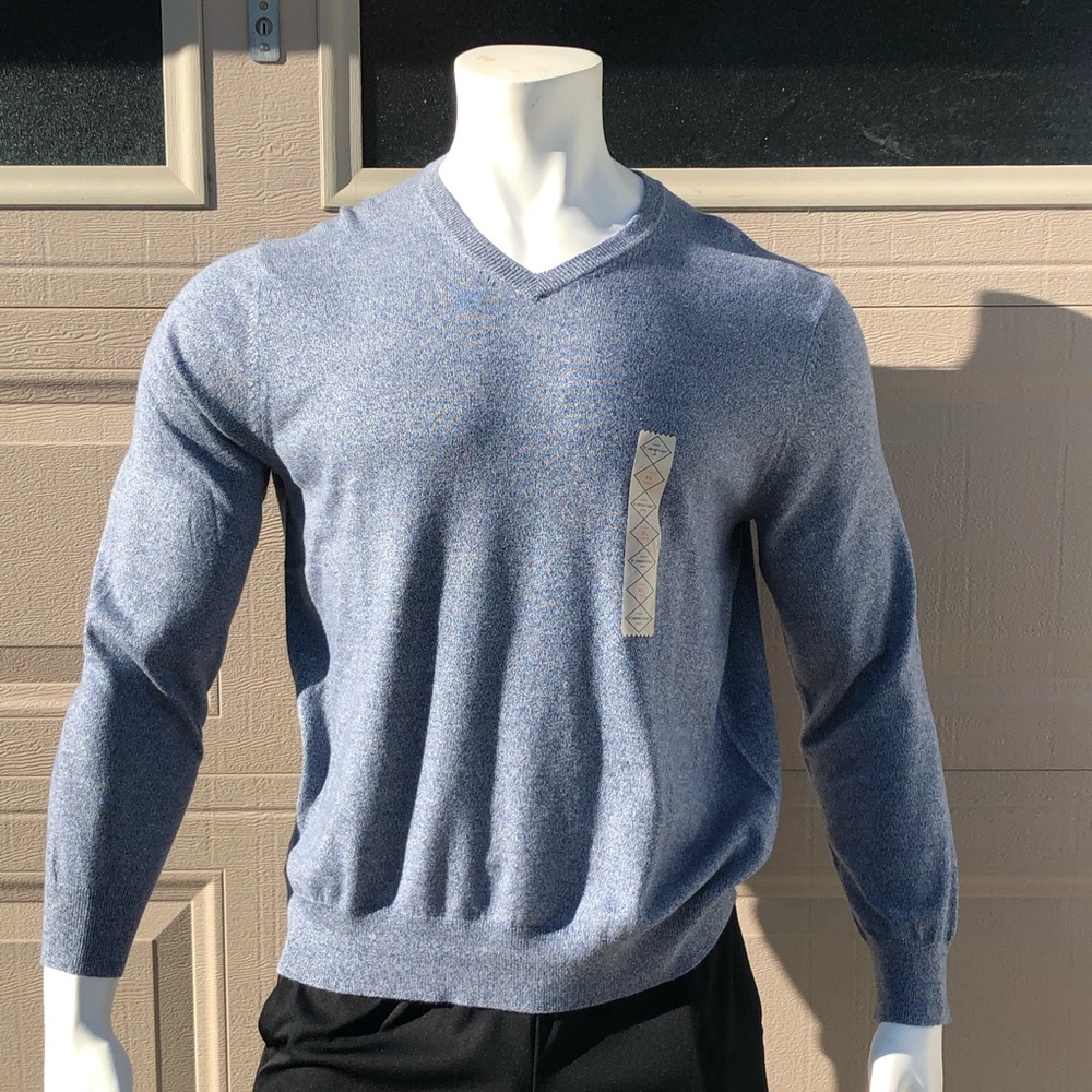 New V Neck Sweater size XL